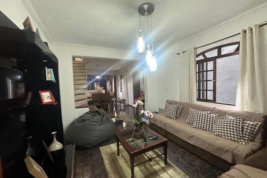 Casa para alugar com 3 quartos, 120m² em Jardim Florida, Barueri