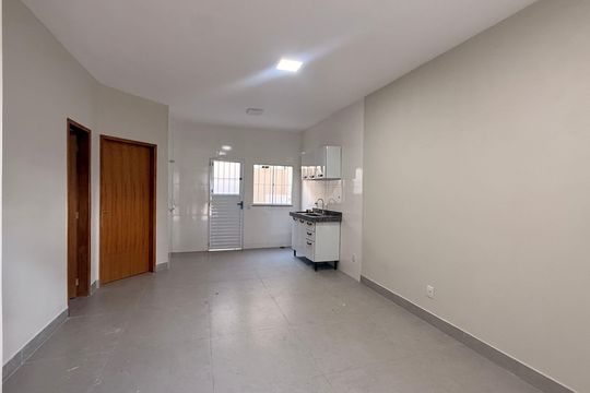 SALA/C de casa de condomínio para alugar com 2 quartos, 60m² em Jardim Imperial, Aparecida de Goiânia