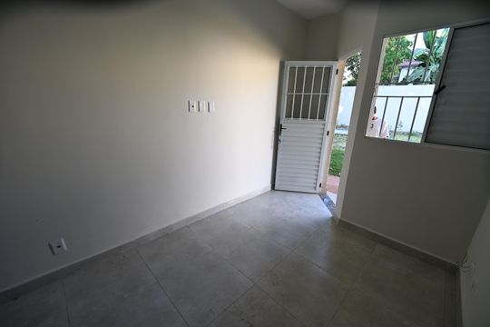 Casa de Condomínio para alugar com 2 quartos, 60m² em Jardim Imperial, Aparecida de Goiânia