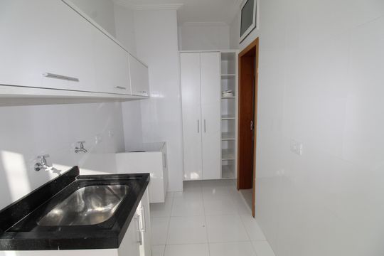 Área de Serviço de casa de condomínio para alugar com 5 quartos, 350m² em Condomínio Reserva do Paratehy, São José dos Campos