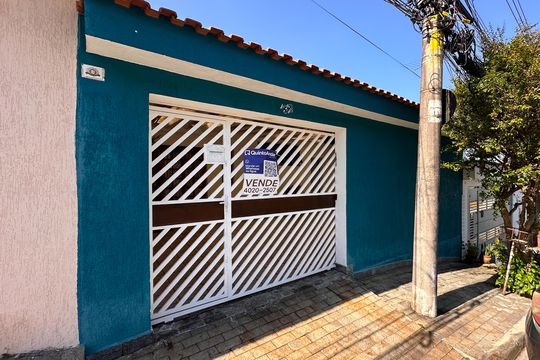 Fachada de casa à venda com 3 quartos, 87m² em Baeta Neves, São Bernardo do Campo
