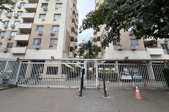 Fachada de apartamento à venda com 2 quartos, 55m² em Taquara, Rio de Janeiro