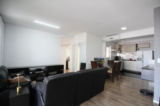 Sala de apartamento para alugar com 2 quartos, 102m² em Jardim Monte Kemel, São Paulo