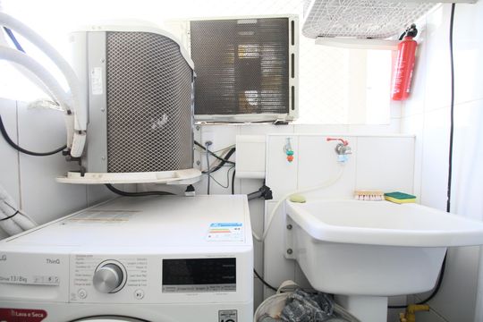 Área de Serviço de apartamento para alugar com 2 quartos, 102m² em Jardim Monte Kemel, São Paulo