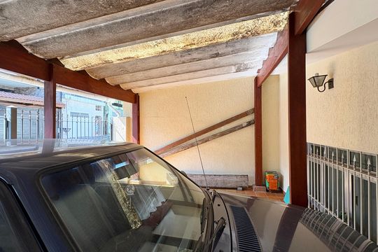 Garagem de casa à venda com 2 quartos, 110m² em Vila Pereira Barreto, São Paulo