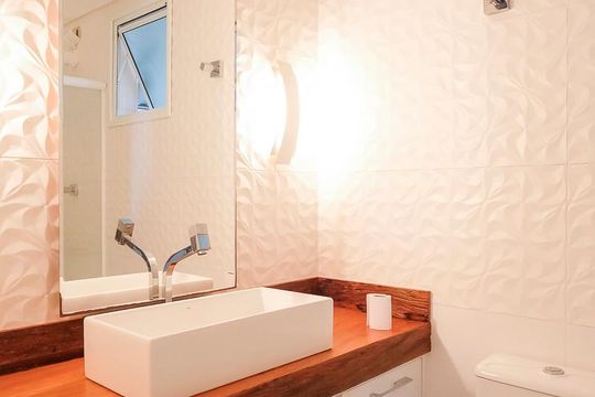 Banheiro de apartamento para alugar com 3 quartos, 117m² em Santo Antônio, São Caetano do Sul