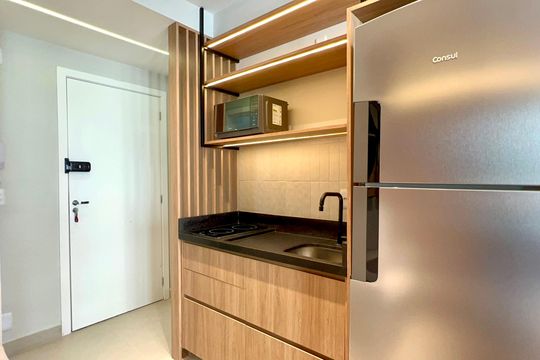 Cozinha de kitnet/studio para alugar com 1 quarto, 29m² em Jardins, São Paulo