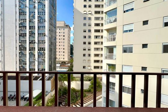 Varanda de kitnet/studio para alugar com 1 quarto, 29m² em Jardins, São Paulo