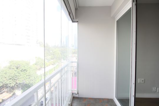 Varanda Sala de apartamento à venda com 3 quartos, 75m² em Super Quadra Morumbi, São Paulo