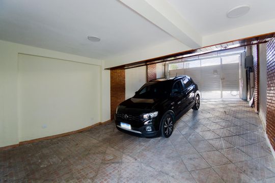 Garagem de casa para alugar com 3 quartos, 200m² em Jardim do Papai, Guarulhos
