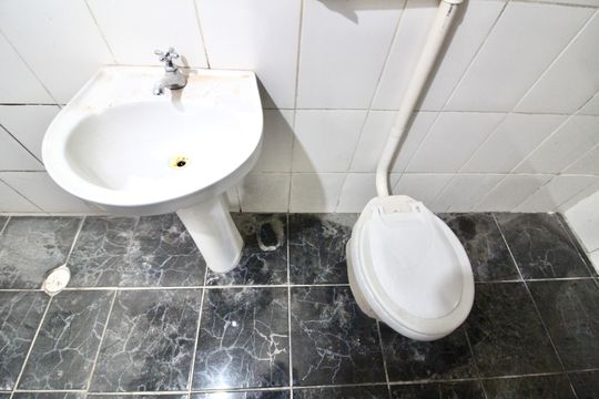 Banheiro  de casa para alugar com 1 quarto, 55m² em Jardim Sao Nicolau, São Paulo