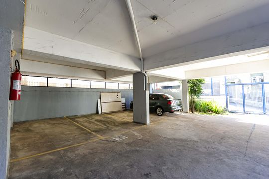Garagem de apartamento para alugar com 3 quartos, 80m² em Padre Eustáquio, Belo Horizonte