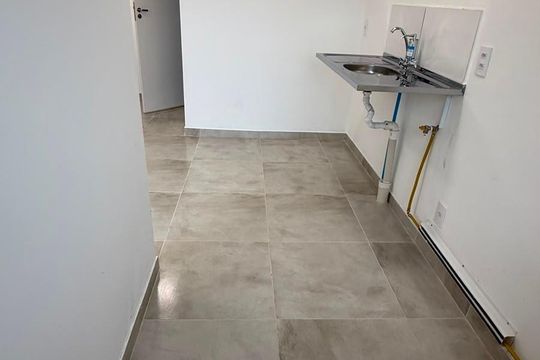 Cozinha de apartamento para alugar com 2 quartos, 42m² em Vila Silvia, São Paulo