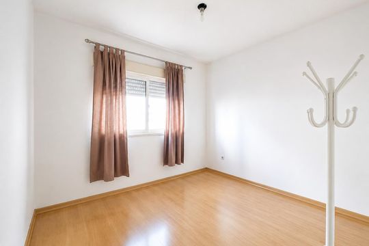 Quarto de apartamento para alugar com 2 quartos, 59m² em Morro do Espelho, São Leopoldo