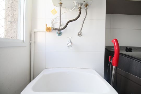 Área de Serviço de apartamento para alugar com 2 quartos, 43m² em Jardim Monte Alegre, Taboão da Serra