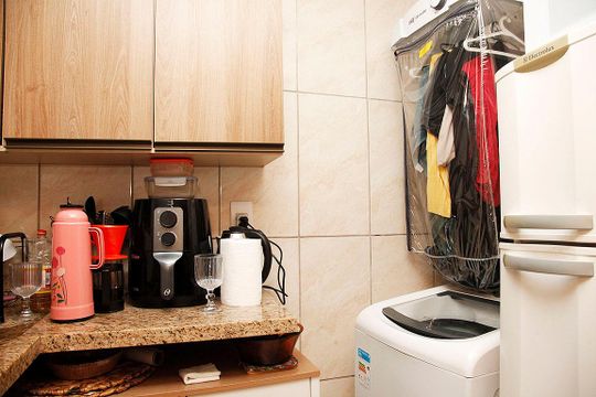 Cozinha de apartamento à venda com 1 quarto, 45m² em Petrópolis, Porto Alegre