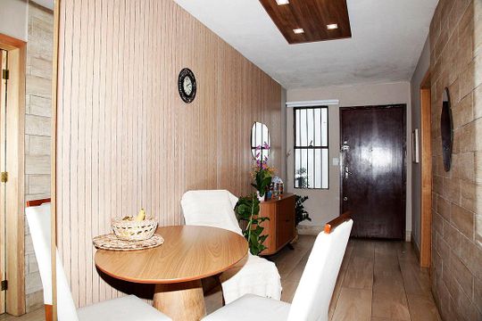 Sala de apartamento à venda com 1 quarto, 45m² em Petrópolis, Porto Alegre
