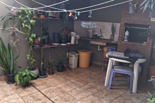 Área externa de casa à venda com 2 quartos, 130m² em Olímpico, São Caetano do Sul