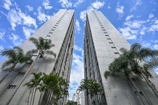 Fachada de apartamento à venda com 4 quartos, 202m² em Jardim Vazani, São Paulo