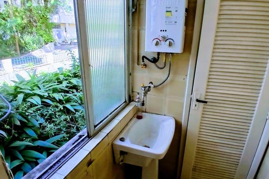 Área de Serviço de apartamento para alugar com 2 quartos, 56m² em Santa Teresa, Rio de Janeiro