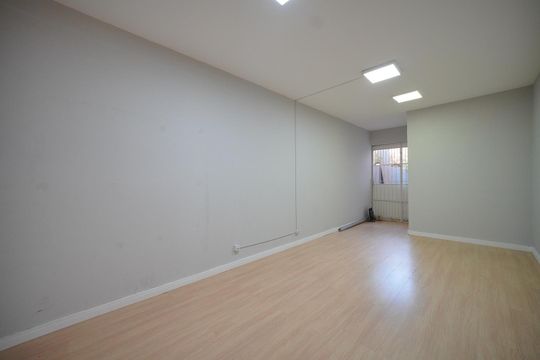 Quarto 2 de casa para alugar com 4 quartos, 126m² em Santa Monica, Florianópolis