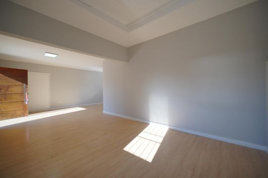 Sala de casa para alugar com 4 quartos, 126m² em Santa Monica, Florianópolis