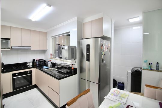 Cozinha  de casa à venda com 2 quartos, 68m² em Jardim Cotinha, São Paulo