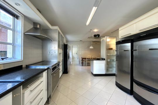 Cozinha de casa para alugar com 4 quartos, 660m² em Lagoa da Conceição, Florianópolis