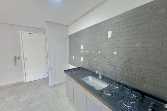Cozinha de apartamento para alugar com 2 quartos, 47m² em Vila Itapegica, Guarulhos