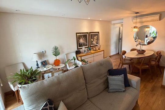Sala de apartamento à venda com 3 quartos, 80m² em Vila Bertioga, São Paulo