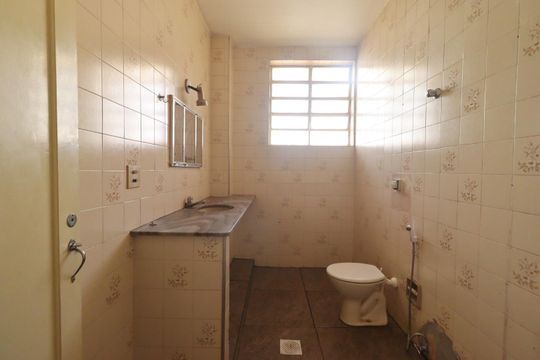 Banheiro de apartamento para alugar com 2 quartos, 100m² em Centro, Ribeirão Preto