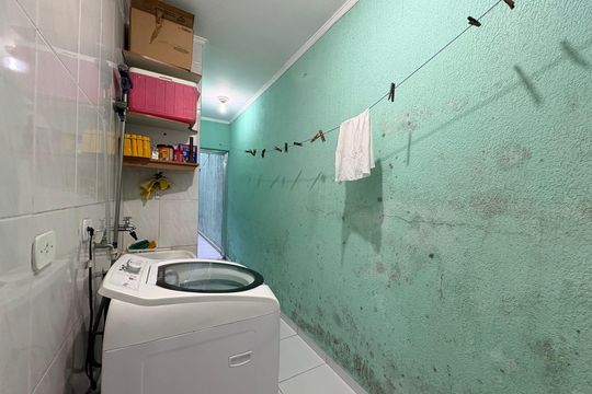 Lavanderia de casa para alugar com 4 quartos, 160m² em Vila Camilópolis, Santo André
