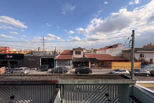 Vista da suíte  de casa para alugar com 4 quartos, 160m² em Vila Camilópolis, Santo André