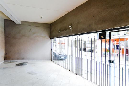 Garagem de casa à venda com 3 quartos, 119m² em Picanço, Guarulhos