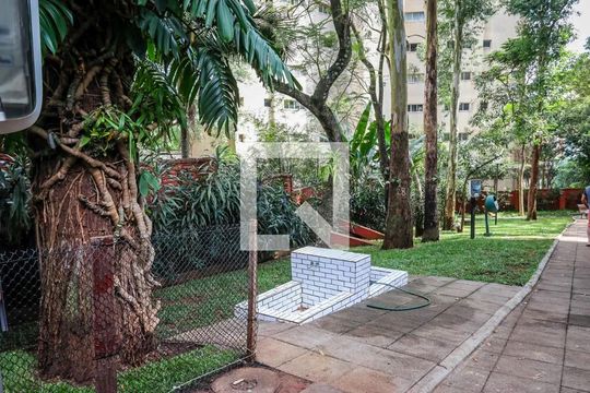 Área comum de apartamento para alugar com 4 quartos, 273m² em Jardim Morumbi, São Paulo