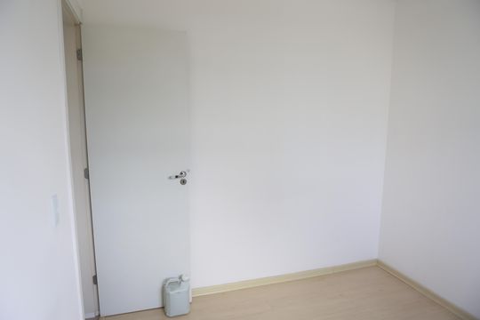 Quarto 2 de apartamento à venda com 2 quartos, 47m² em Diamante, Contagem