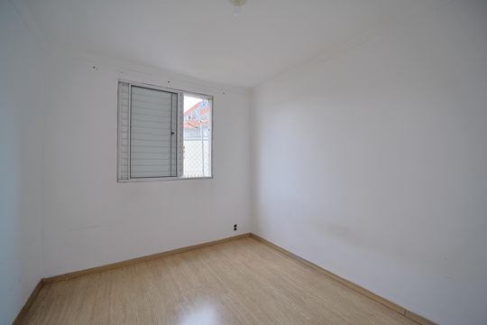 Quarto 1 de apartamento para alugar com 2 quartos, 48m² em Vila Ré, São Paulo