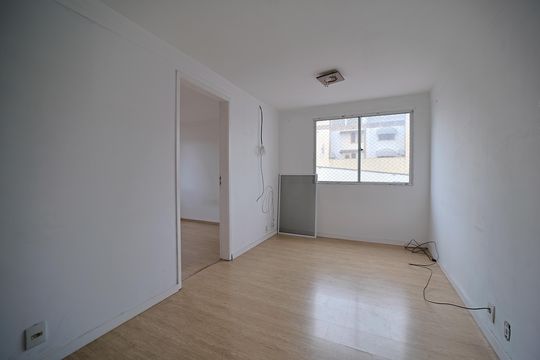 Sala de apartamento para alugar com 2 quartos, 48m² em Vila Ré, São Paulo