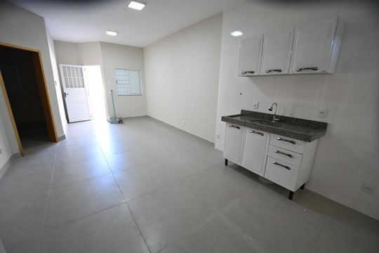Casa de Condomínio para alugar com 2 quartos, 60m² em Jardim Imperial, Aparecida de Goiânia