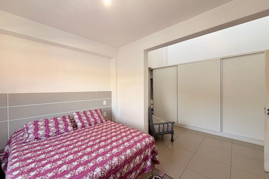 Quarto 2 de casa à venda com 4 quartos, 128m² em Chácara Morada Mediterrânea, Jundiaí