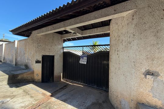 Fachada Plaquinha instalada COD TZWM-790 de casa à venda com 4 quartos, 128m² em Chácara Morada Mediterrânea, Jundiaí
