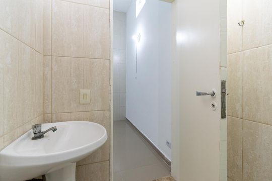 Banheiro da Suíte de casa para alugar com 1 quarto, 37m² em Parque Jabaquara, São Paulo