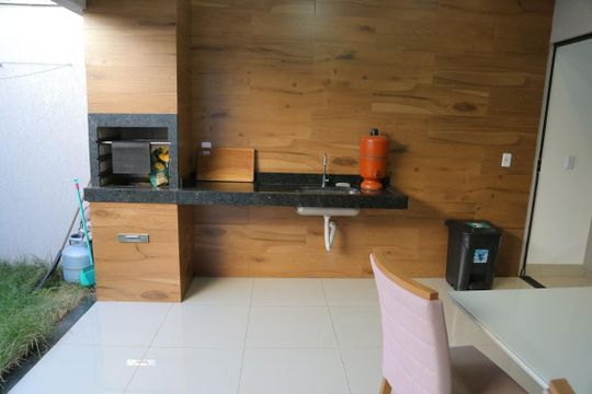 Sala de jantar de casa à venda com 3 quartos, 160m² em Residencial Jardim Belvedere, Goiânia