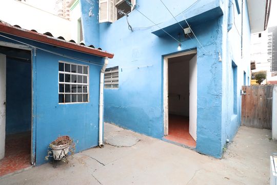 Quintal e área de serviço  de casa para alugar com 2 quartos, 110m² em Pompeia, São Paulo