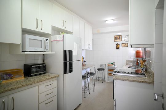 Cozinha de apartamento à venda com 3 quartos, 129m² em Bosque da Saúde, São Paulo