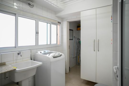 Área de Serviço de apartamento à venda com 3 quartos, 129m² em Bosque da Saúde, São Paulo