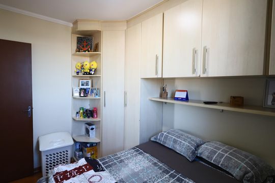 Quarto 2 de apartamento à venda com 2 quartos, 58m² em Vila Menck, Osasco