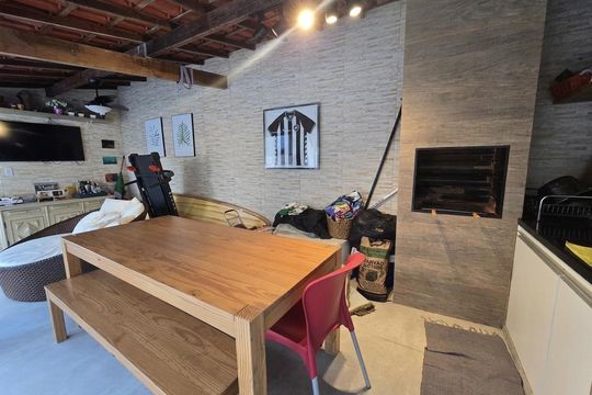 Área externa de casa de condomínio à venda com 3 quartos, 170m² em Itaipu, Niterói