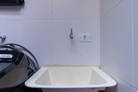 Área de Serviço de casa de condomínio para alugar com 2 quartos, 50m² em Rio Cotia, Cotia