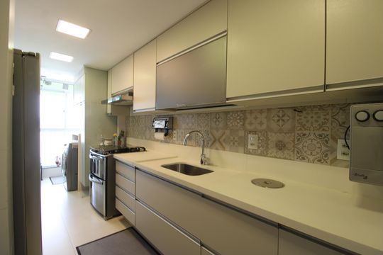 Cozinha de apartamento para alugar com 3 quartos, 193m² em Barra Olímpica, Rio de Janeiro